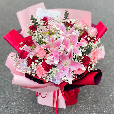 呼和浩特22朵玫瑰混搭百合，共舞人生